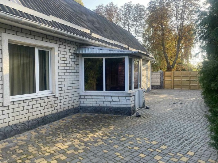 Продам дом в Дергачах, 5 км. от Алексеевки Харьков . Сертификат - фото 1