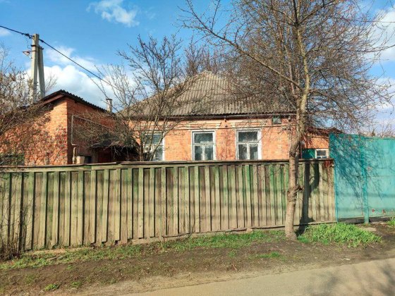 Продам будинок в Дергачах по вулиці Садовій. Дергачі