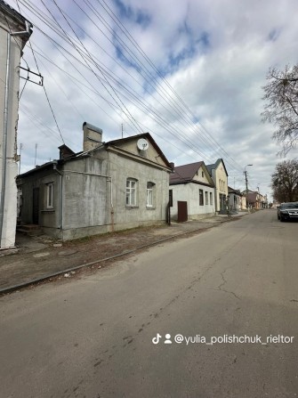 Частина будинку з ремонтом центр міста - фото 1