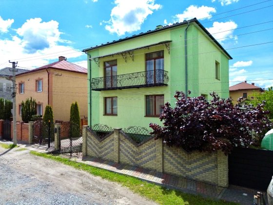 Продається просторий цегляний будинок у м.Дрогобич!!! Дрогобыч