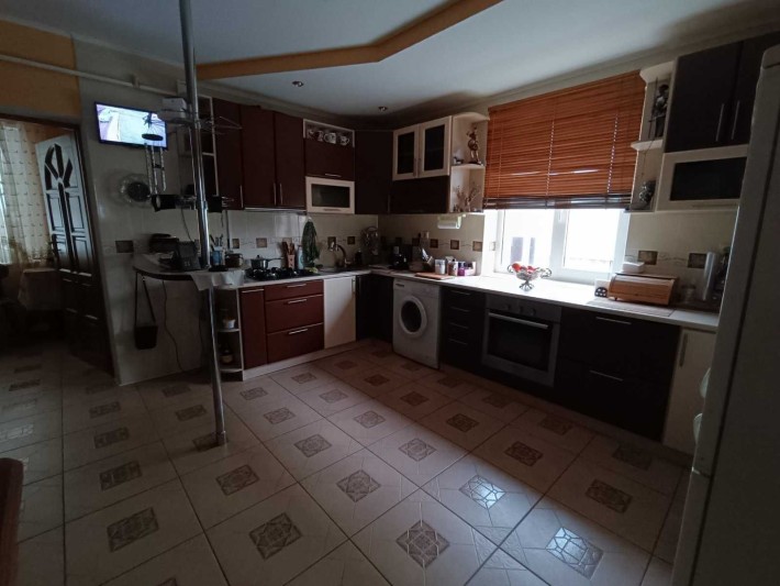 Продаж будинку на дві сім'ї, с. Раневичі, 2км. до м. Дрогобич! - фото 1
