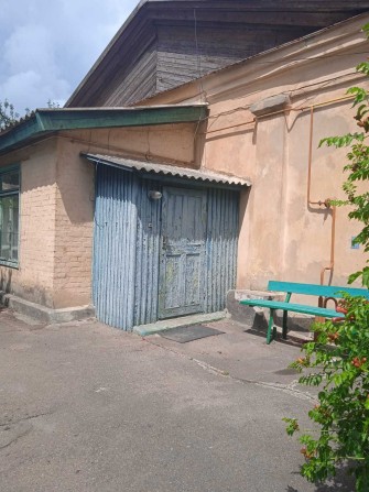 Продается часть дома (квартира) с участком, гаражом и подвалом - фото 1
