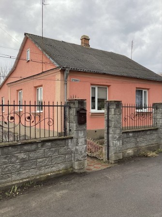 Продам житловий будинок для вашої сімʼї в м. Здолбунів - фото 1