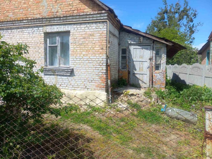 Продається частина будинку в м. Здолбунів - фото 1