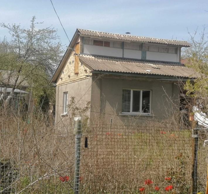 Продаж дачного будинку  з ділянкою - фото 1