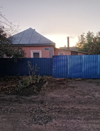 Продаж/обмін на квартиру . Будинок  район  3 школи. - фото 1