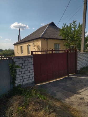 Дом 140 вк.м, 22,5 сотки земли п. Зидьки г. Змиёв - фото 1