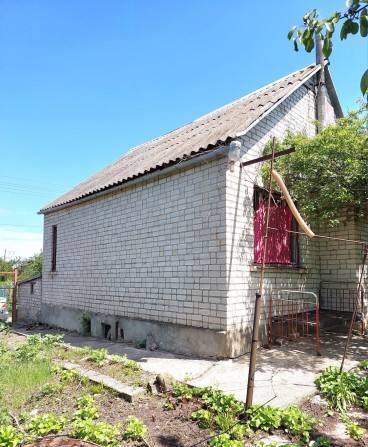 Продам  крепкий дом в пригороде Черноморска - фото 1