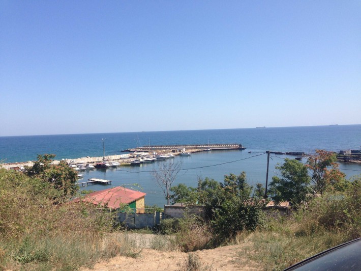 Продам 3х этажный домик курень в 40метрах от моря г.Черноморске - фото 1