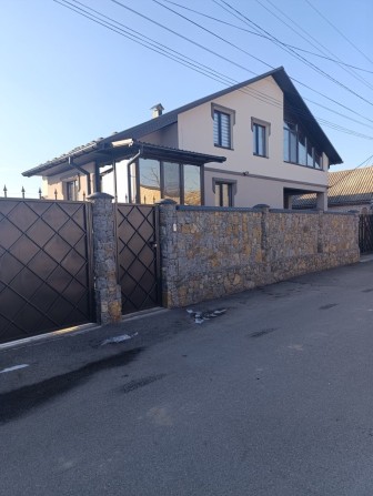 Продаж 2 ПОВЕРХОВОГО БУДИНКУ у Калинівці, Вінницька обл - фото 1