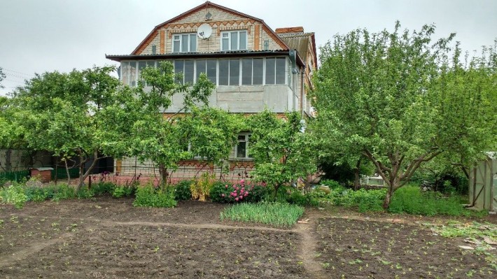 Будинок, дві окремі половини, м. Козятин, Вінницька обл. - фото 1