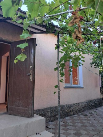 Продам капитальную   дом-дачу со всеми удобствами - фото 1