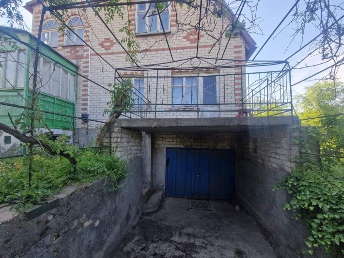 Продам дом в пригороде - фото 1