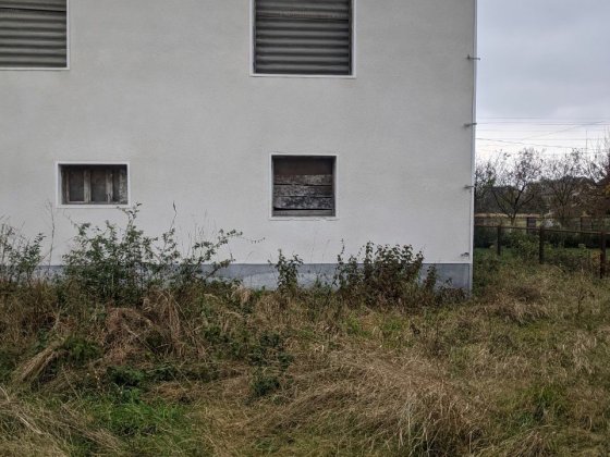 Продам будинок в затишному районі поблизу Вокзалу 8 соток землі Калуш