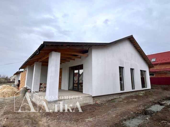 Продам сучасний новозбудований будинок! - фото 1