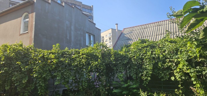 Продам дом в Черноморске - фото 1
