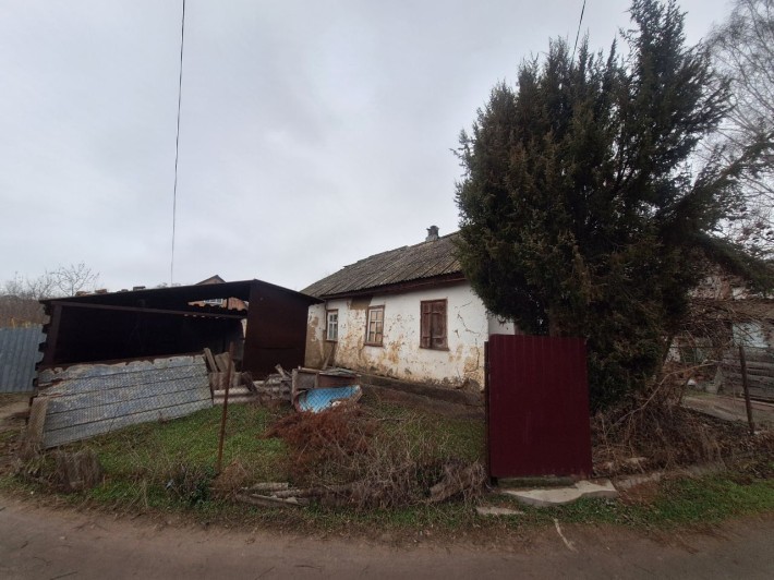 Продаж  будинку з земельною ділянкою - фото 1