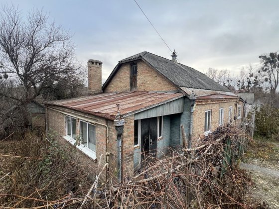 Половина будинку + гараж цегляний на Федоренка 41 Будинок Хата Житло Канев