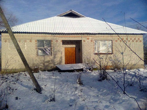 Продам приміщення площею 198 м2 за 20км від Луцька в с. Озеро Ківерці