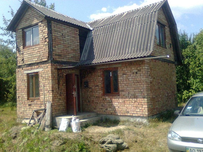 Продається дачний будинок з земельною ділянкою - фото 1
