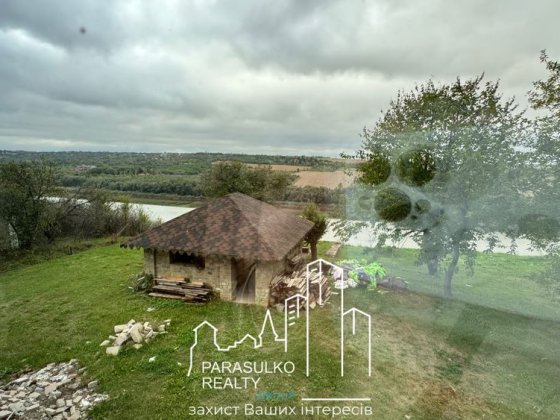 Продам будинок з гарними краєвидами Кам'янець-Подільський