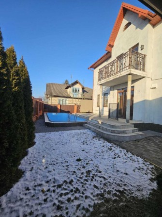 Елітний будинок з басейном, район вул. Затишної в м.Коломия - фото 1
