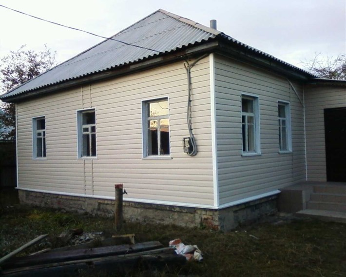 Продам большой деревянный дом - фото 1
