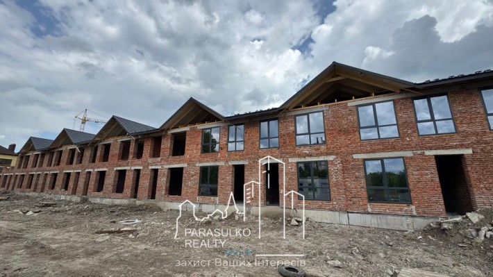 Продам неймовірний таунхаус в класному районі міста - фото 1