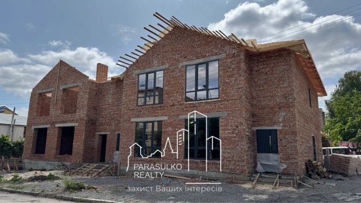 Залишився всього 1! Продам таунхаус в самому центрі міста! - фото 1
