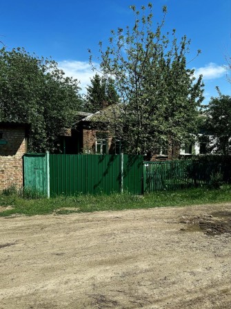 ТЕРМІНОВО! Продаж 1/2 будинку, по  Маяковського р-н 12 школи. - фото 1