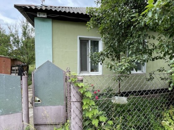 ТЕРМІНОВО Продається частина будинку в КОРОСТЕНІ, 500м від ЖД Вокзала Коростень