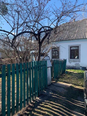 Продаю пів будинку із земельною ділянкою 14 соток - фото 1