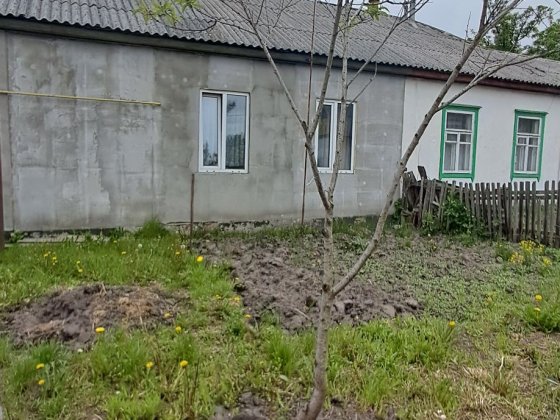 Продам 1/2 будинку в районі 1-ї школи Коростень