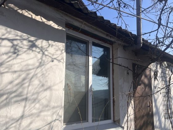 Продається камʼяний  будинок з ділянкою,гаражем і садом Коростишів