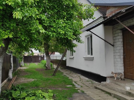 Будинок в центрі міста Коростышев