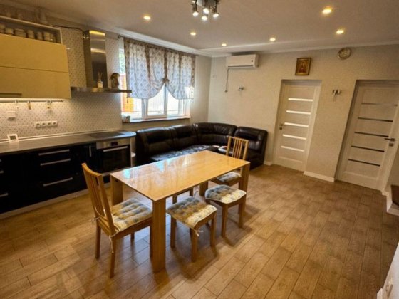 Продаж Дуплекса 130м2 в Коцюбинському з ремонтом меблями та технікою Коцюбинське