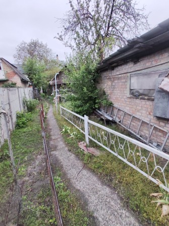 Коцюбинське Продам 1/2 частину будинку  в жилому стані. - фото 1