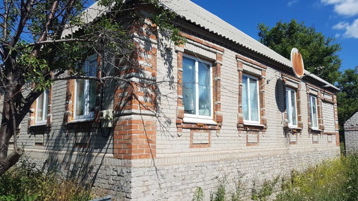 Продам дом пос. Веселий 100 м кв - фото 1