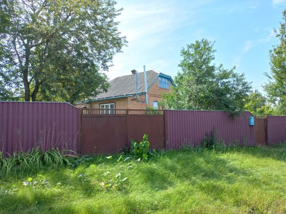 Продається будинок  в с.Піски біля центру Лубни