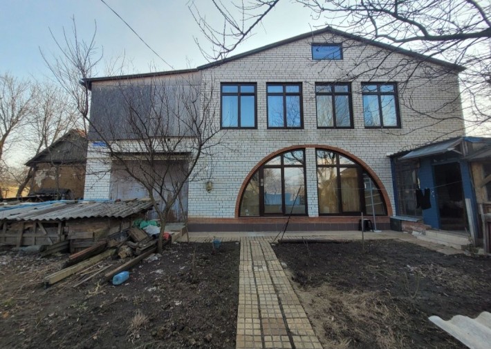 Продам дом 173кв.м в Люботине, центральная улица - фото 1