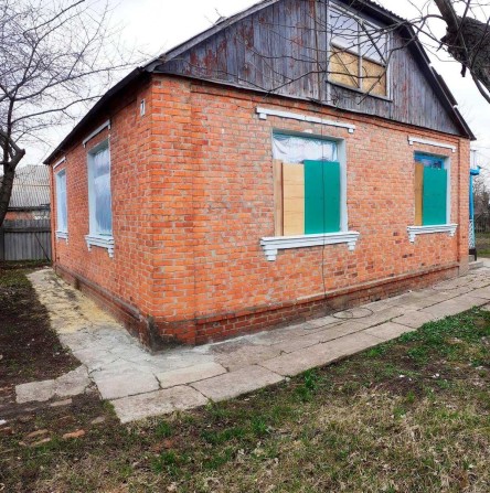 Продам будинок у Люботині (Центр торг). - фото 1