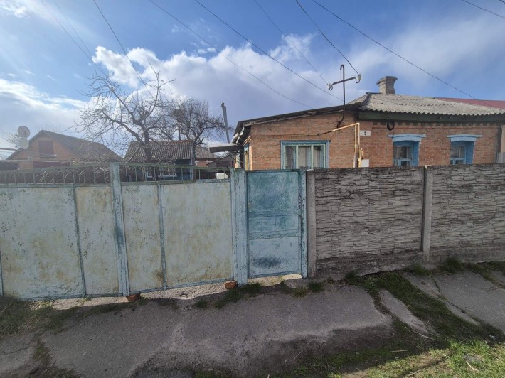 Продам частину будинку в центрі міста (р-н 2-ї та 3-ї школи) - фото 1