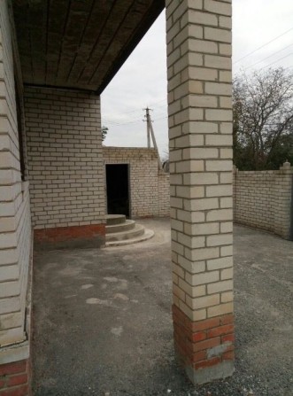 Продам 2эт. дом в центре 155 кв.м+ гараж 60 - фото 1
