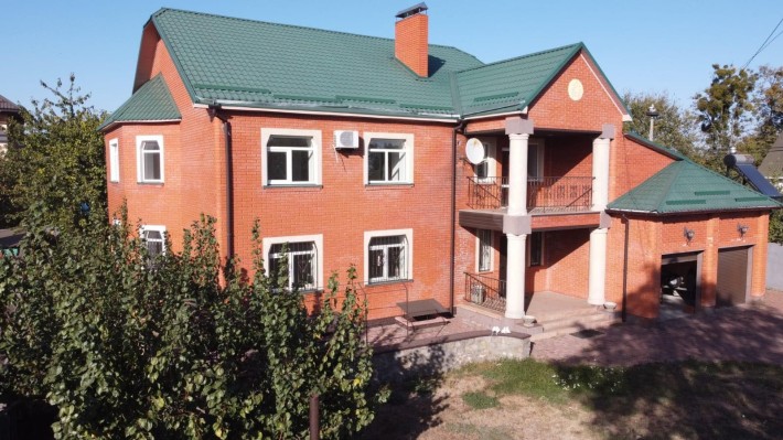 Продаж будинку в центрі міста - фото 1