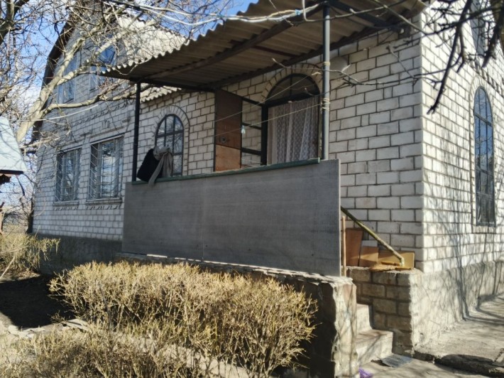 Уютный 2х эт. Коттедж в  живописном р-не недалеко от г. Мерефа . - фото 1