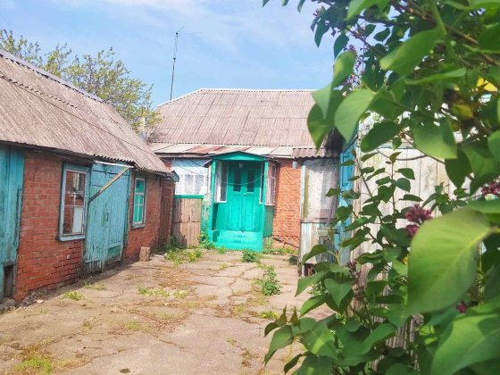 Продаж приватного будинку Люботин