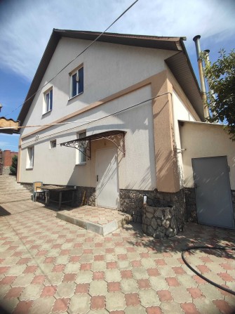 Продаю шикарный 2х эт. дом  с готовым бизнесом г.Мерефа - фото 1