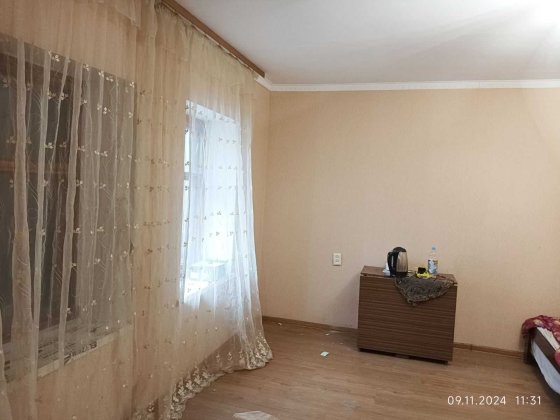 Продам.. 1/3 дома в районе центра Мерефы. Мерефа