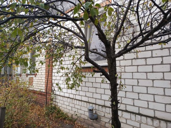 Продаю добротный кирпичный дом гМерефа удобный рн. Мерефа