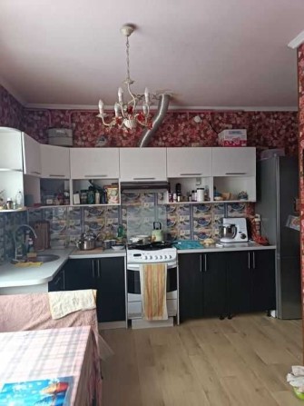 Продаю шикарный дом центр г. Мерефа возле соснового бора. - фото 1